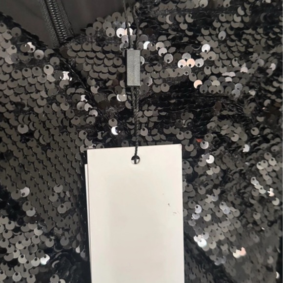 BNWT Lavish Alice Black Sequin Long Sleeve Dress - Picture 7 of 9